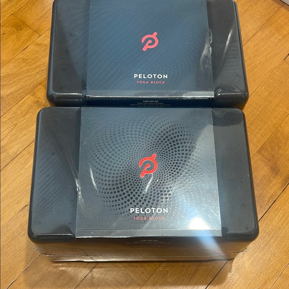 Peloton Black Yoga Blocks